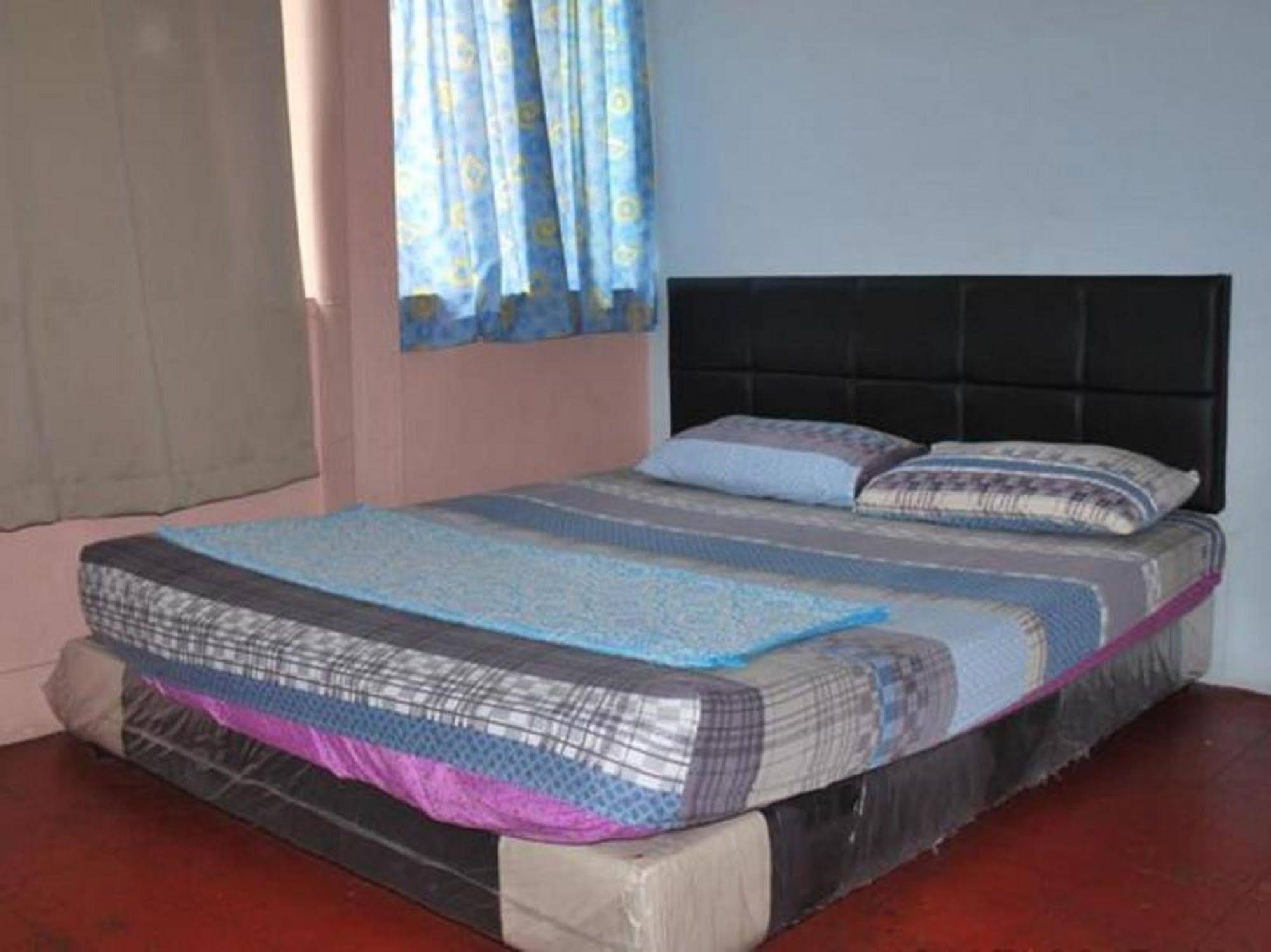 Stay In Lodge