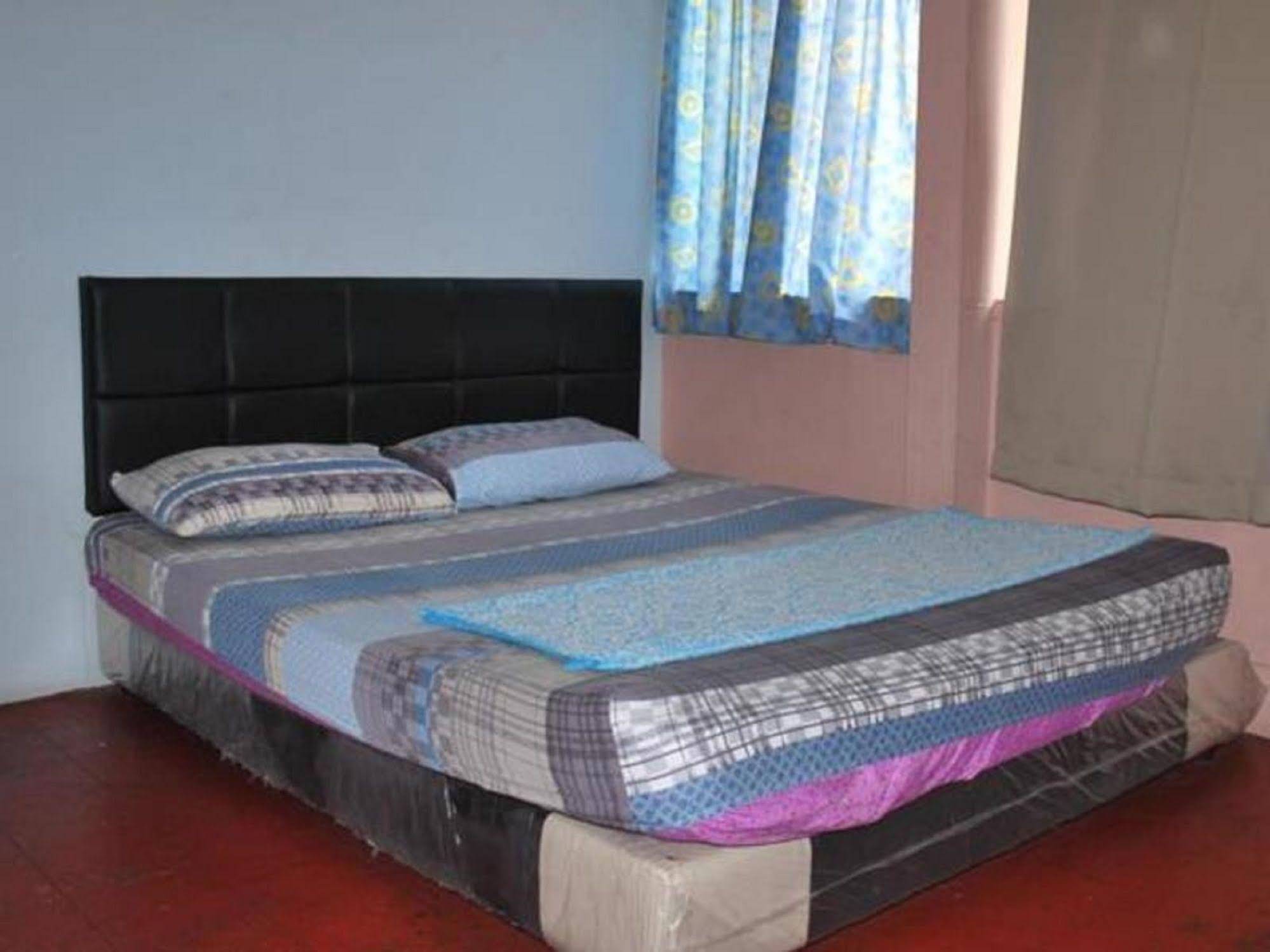 Stay In Lodge