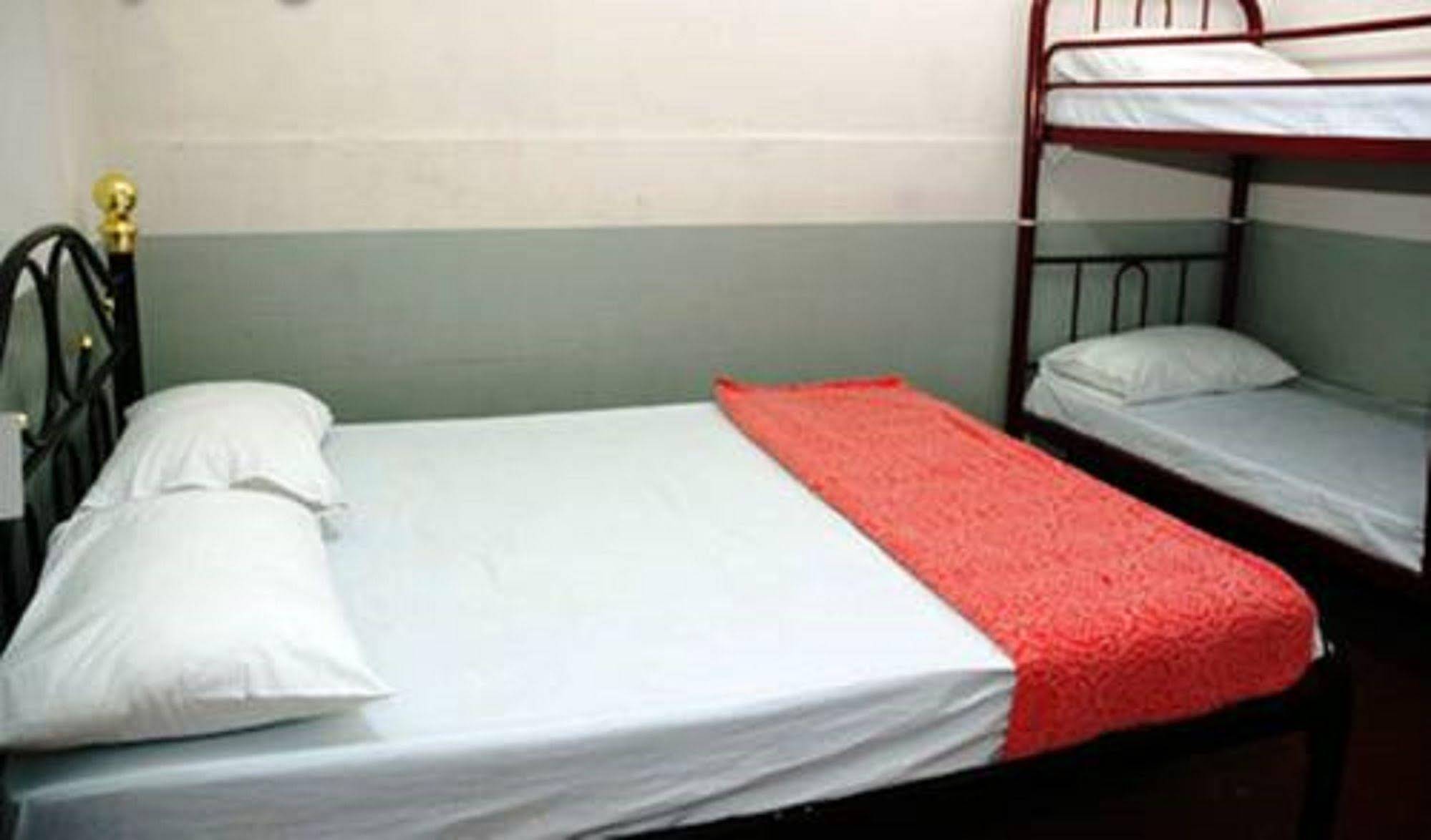 Stay In Lodge