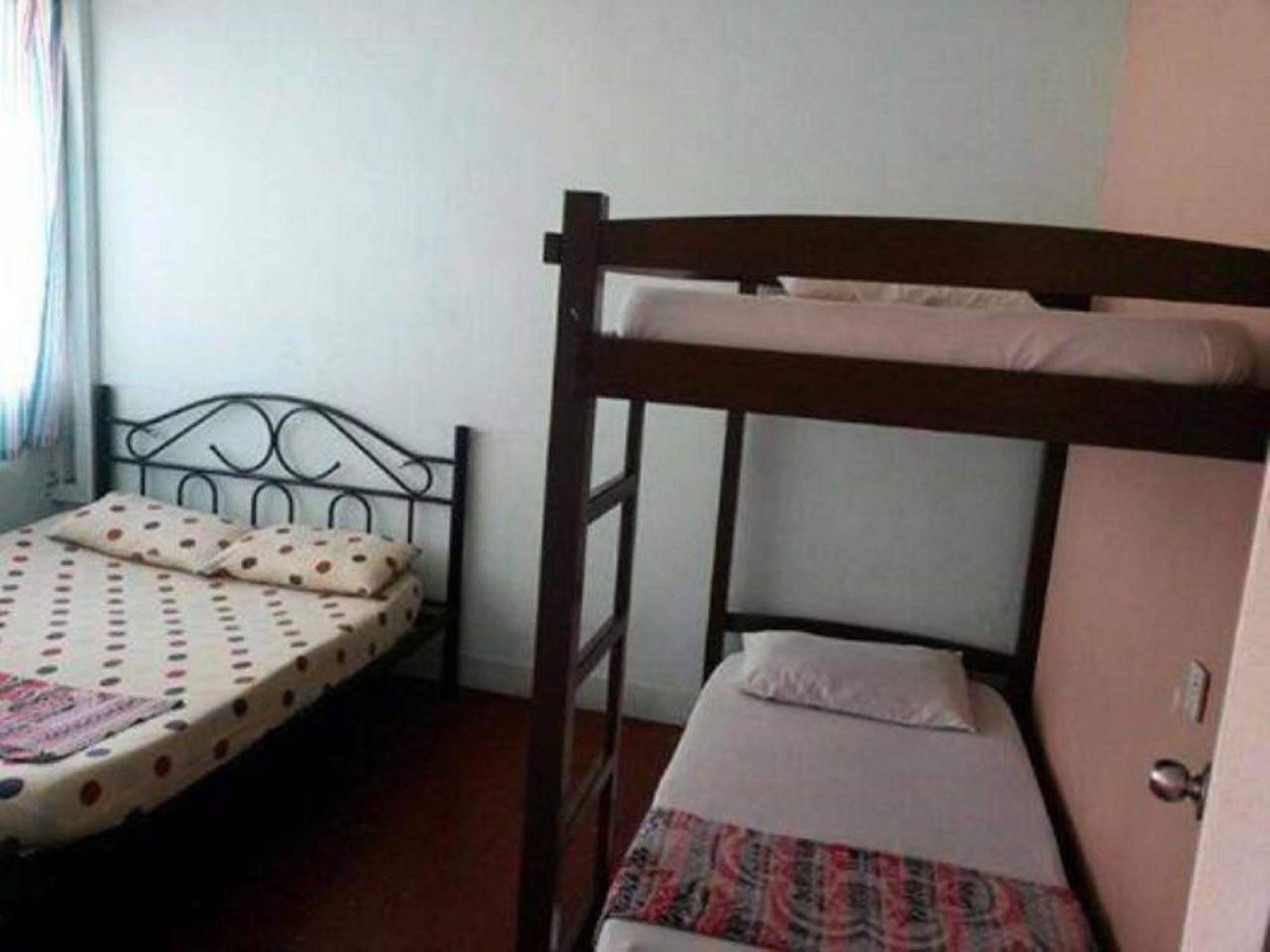 Stay In Lodge