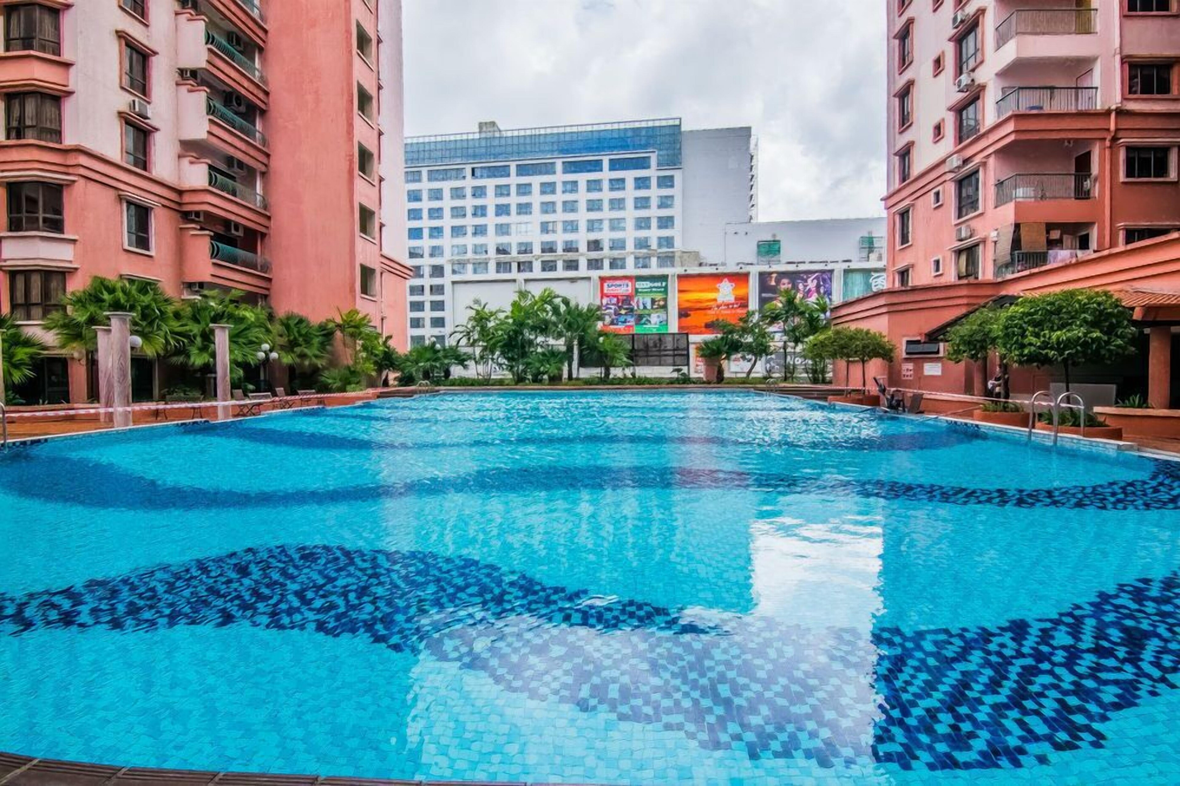 Sunset & Seaview Vacation Condos @ Marina Court Resort Condo