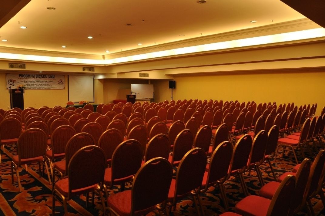 Tang Dynasty Park Hotel