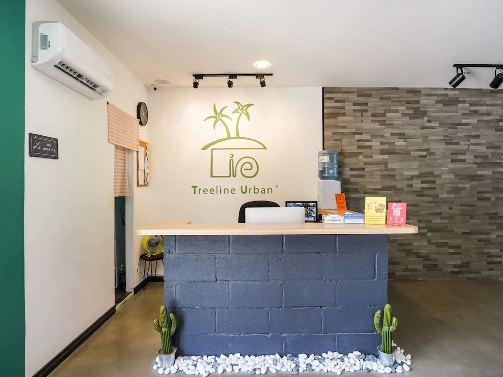Treeline Urban Inn by OYO Rooms