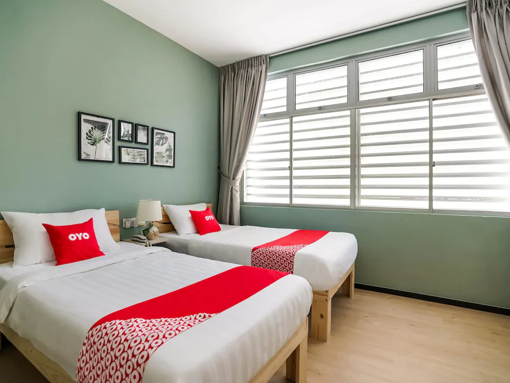 Treeline Urban Inn by OYO Rooms