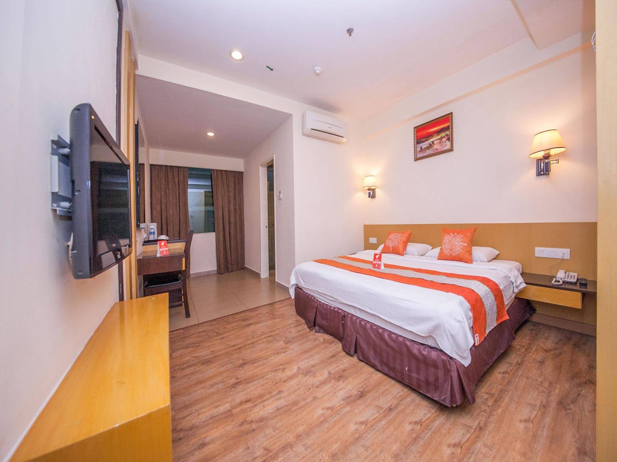 Grand Eastern Hotel