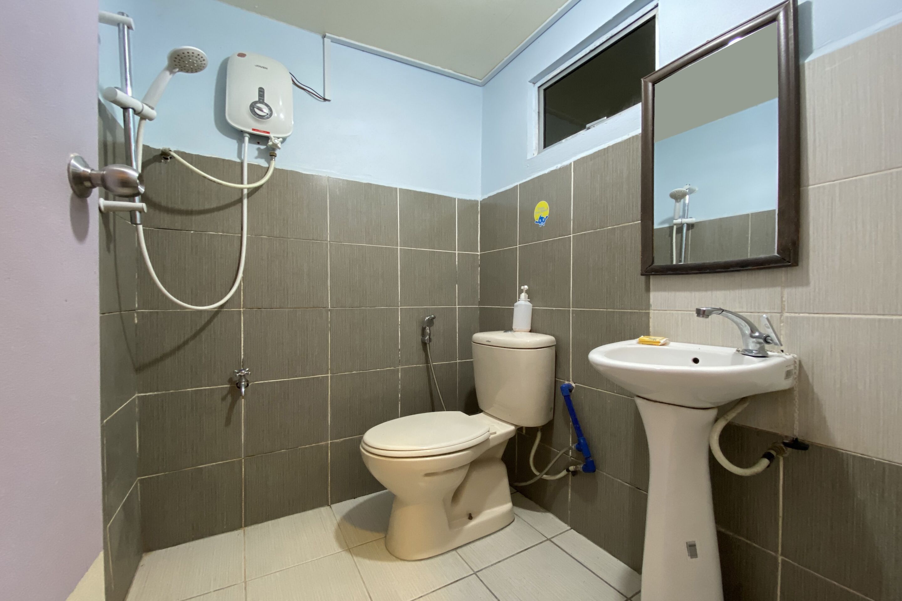 OYO HOME 90285 Pogimpaan Homestay