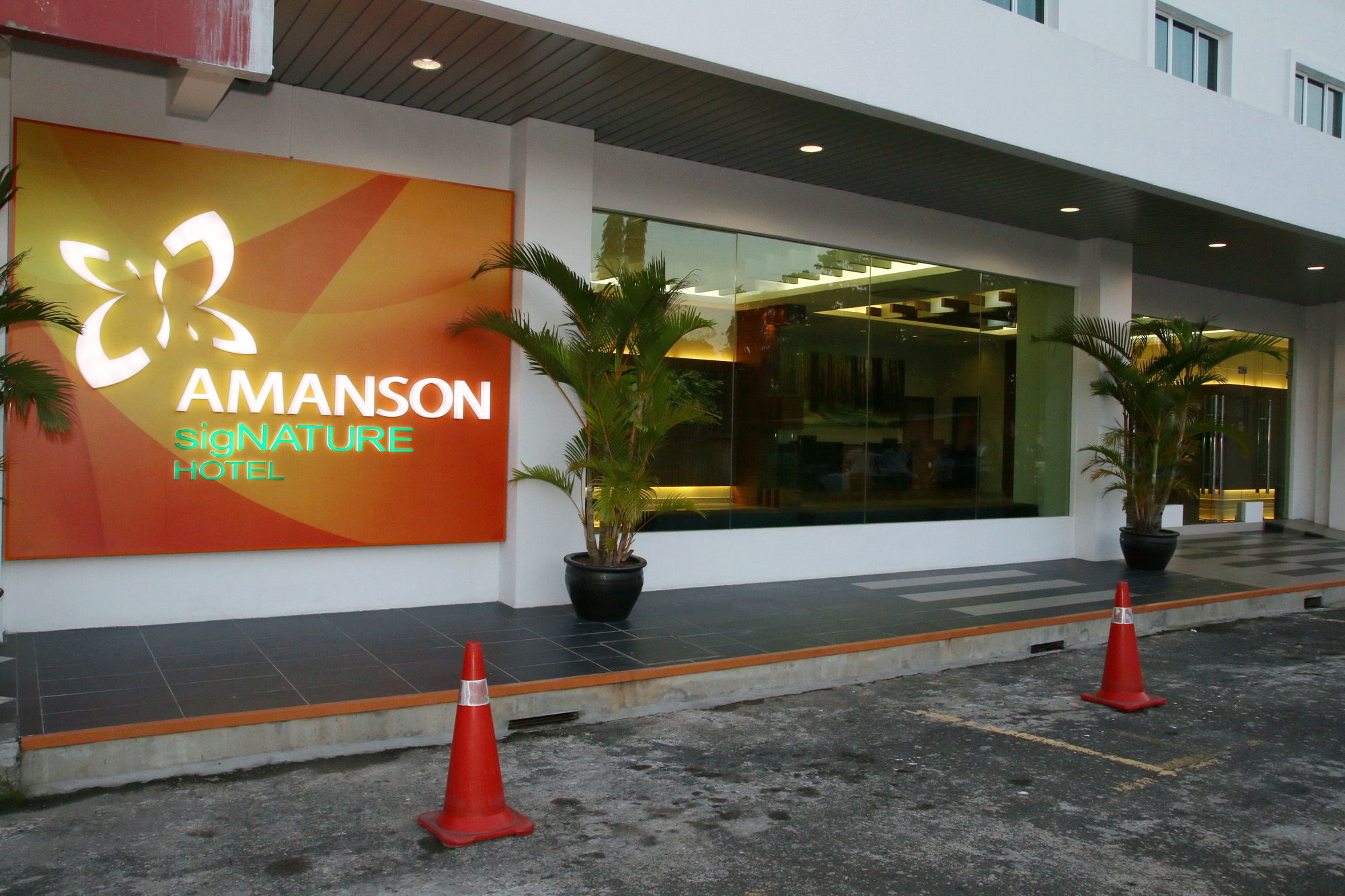 Amanson Signature Hotel