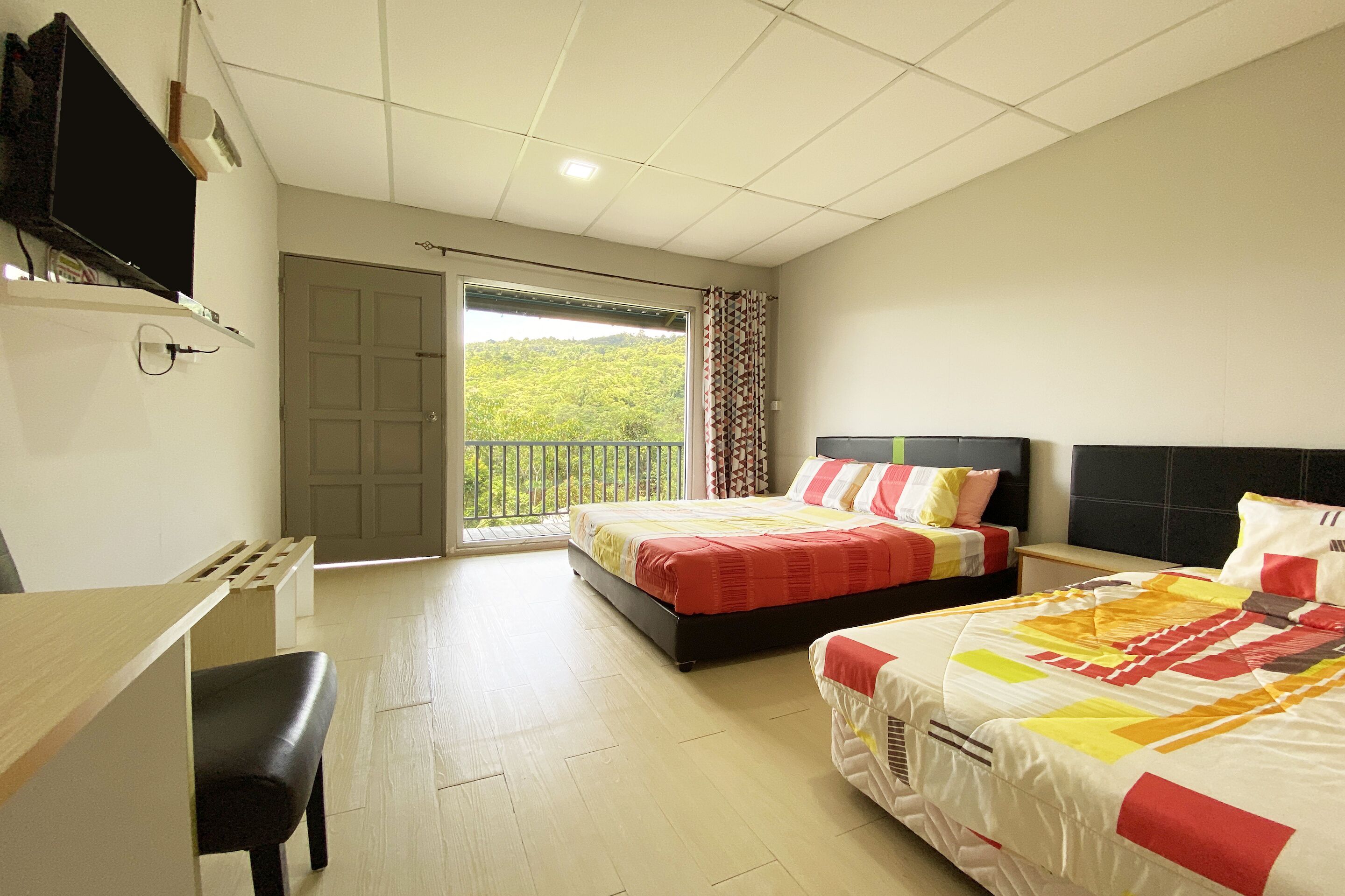 OYO Home 90318 Tambunan Nature Lodge