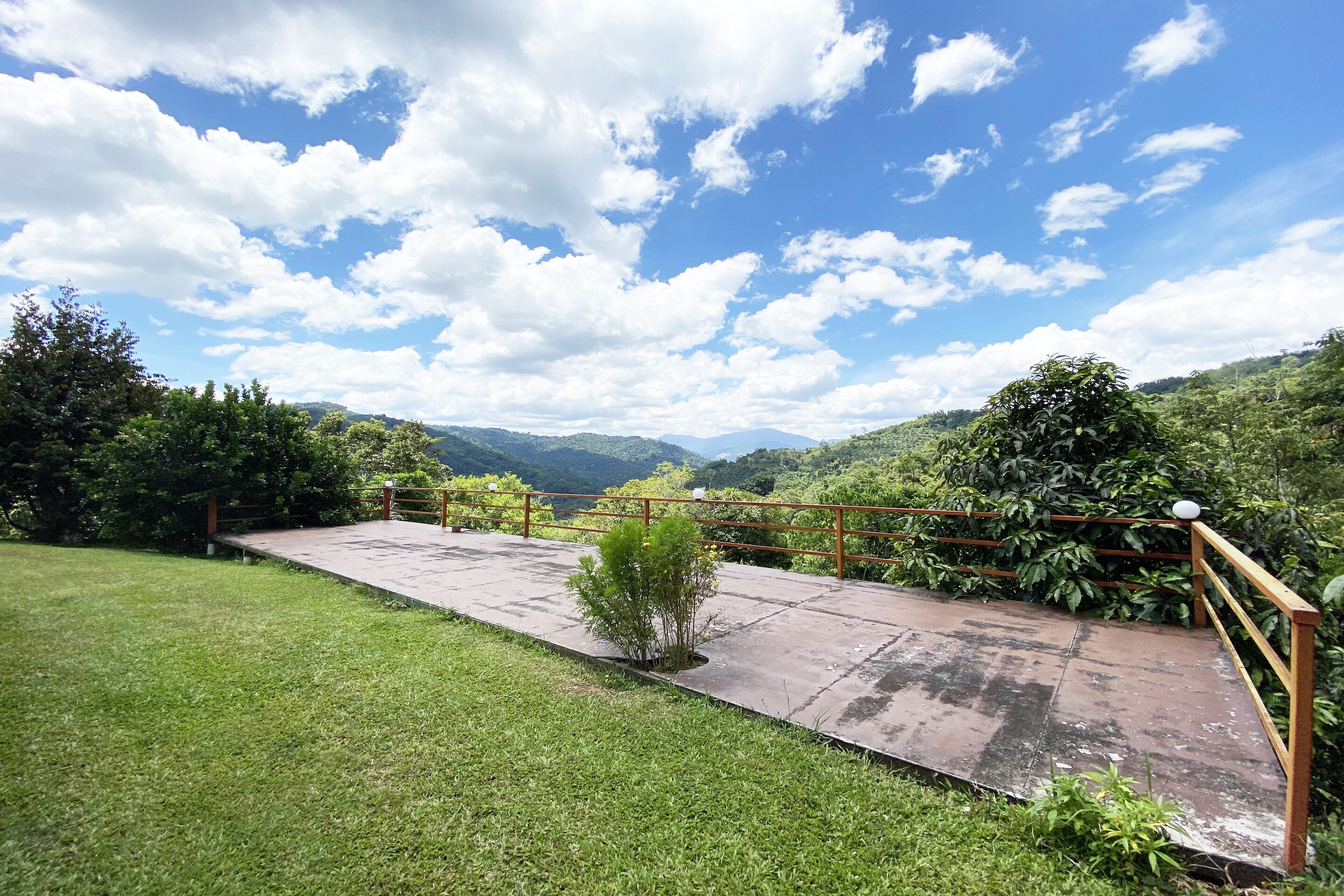 OYO Home 90318 Tambunan Nature Lodge