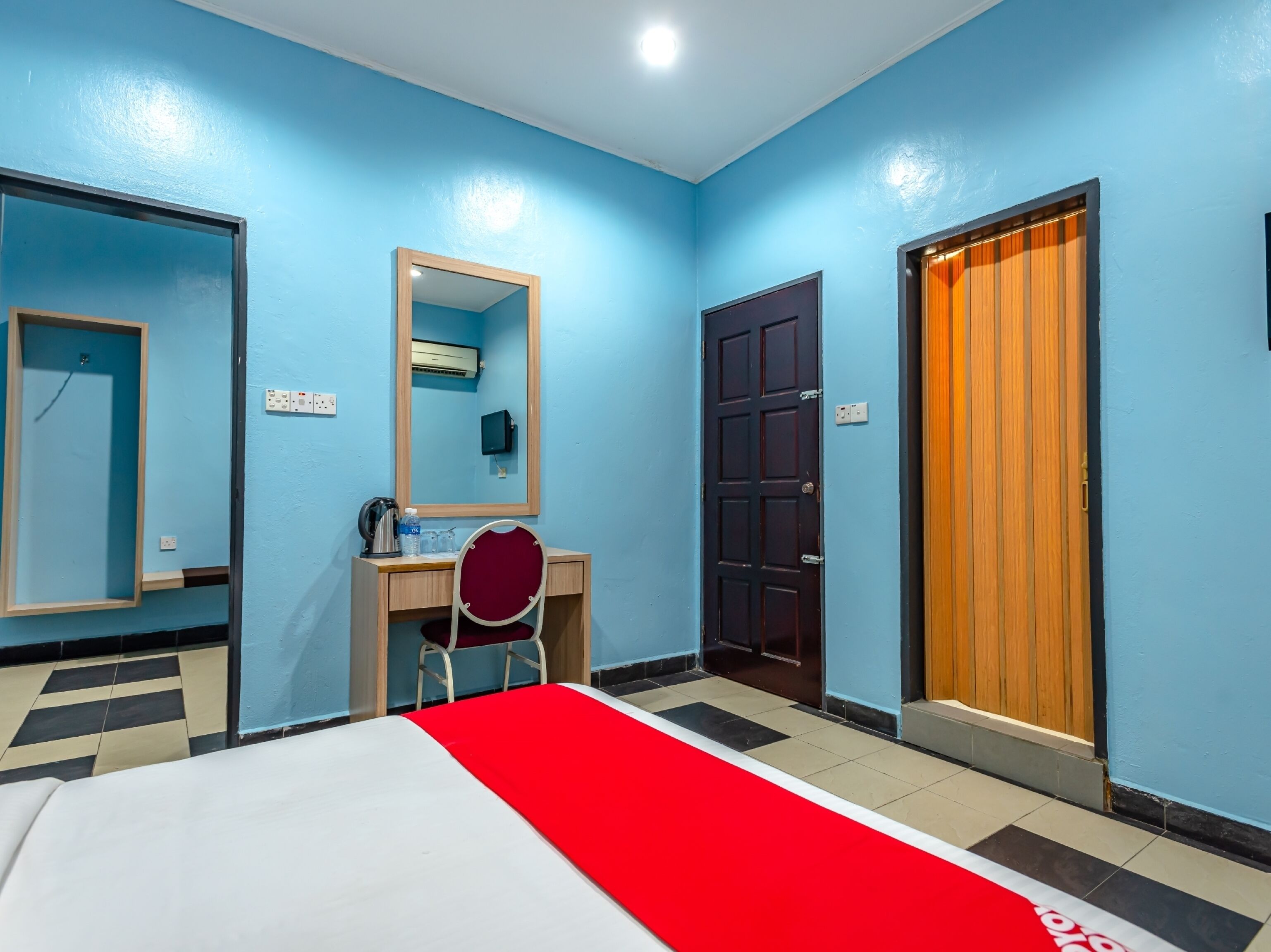 Mostyn Hotel by OYO Rooms