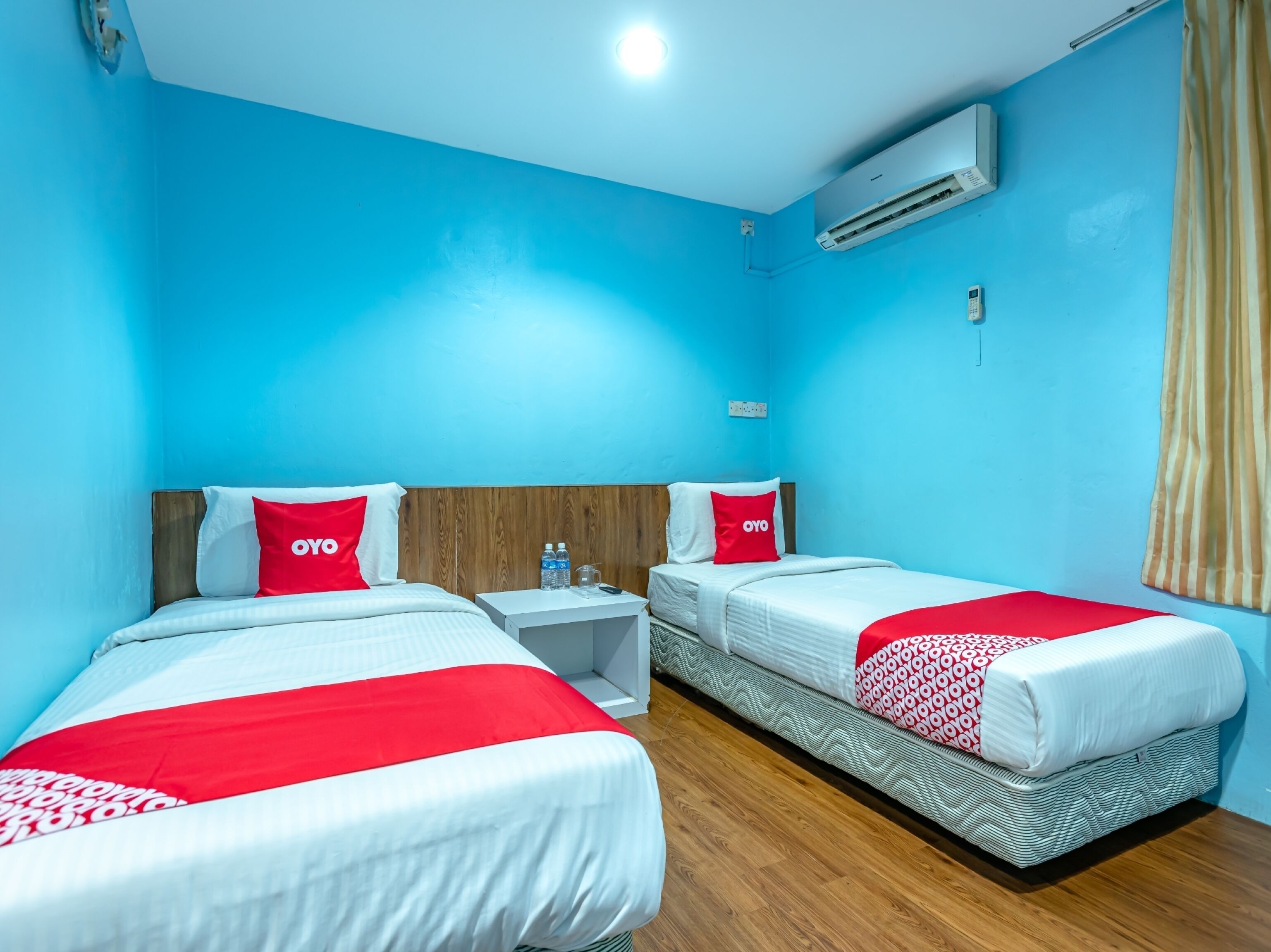 Mostyn Hotel by OYO Rooms