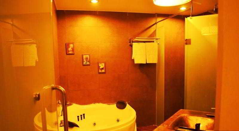 Shervinton Executive Boutique Hotel