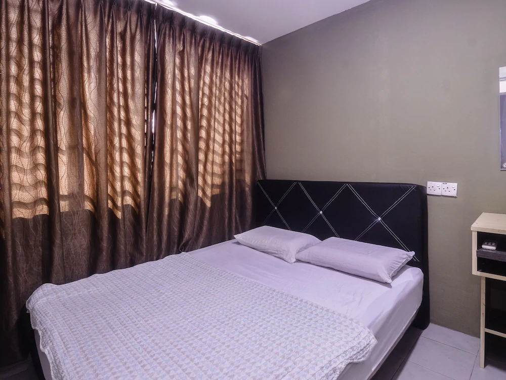 Hilltop Room by OYO Rooms