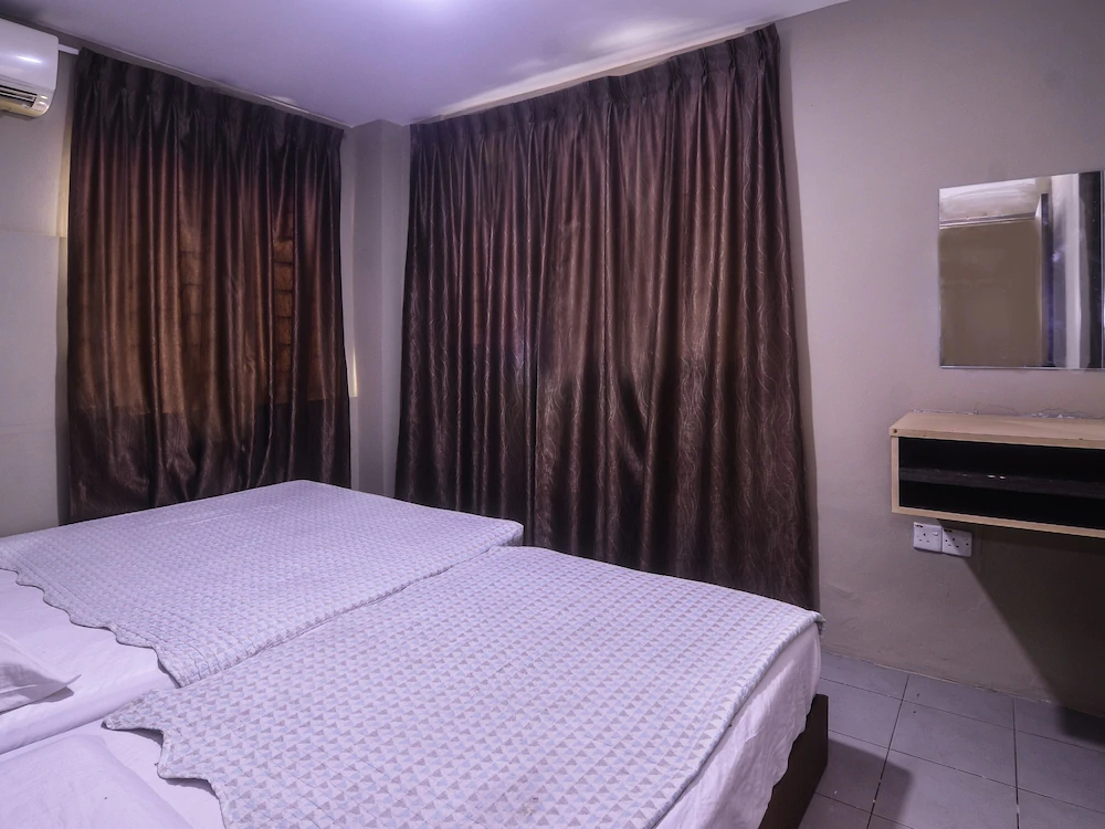 Hilltop Room by OYO Rooms