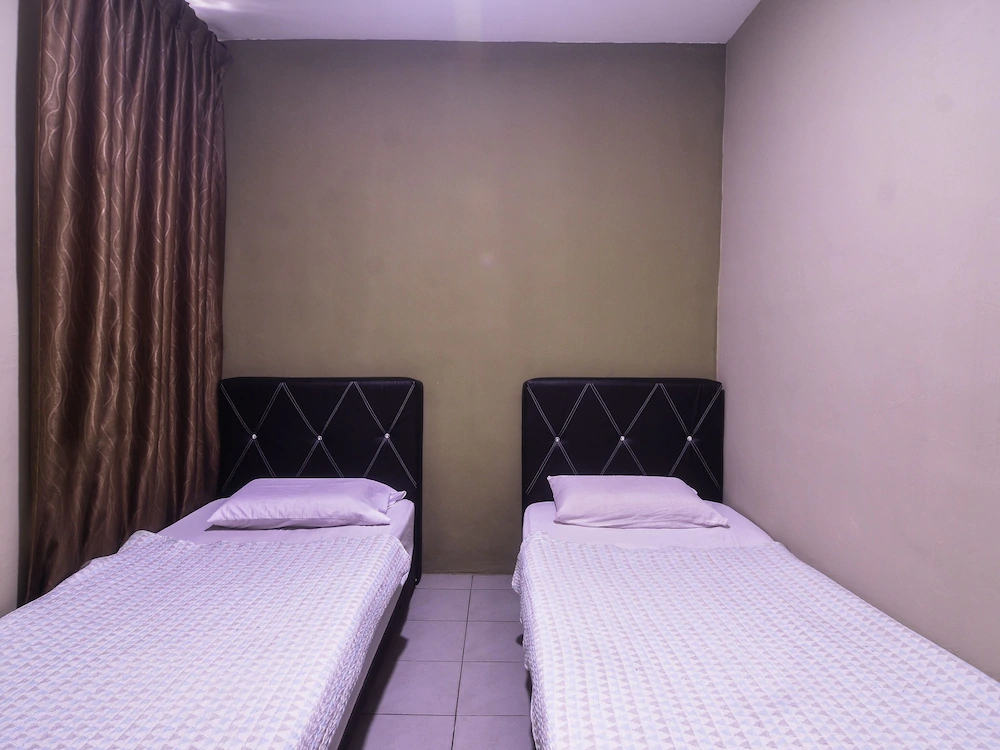 Hilltop Room by OYO Rooms