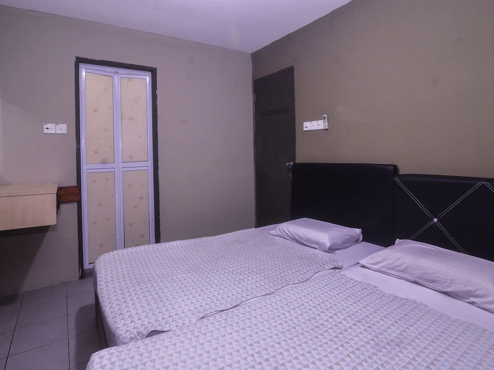 Hilltop Room by OYO Rooms