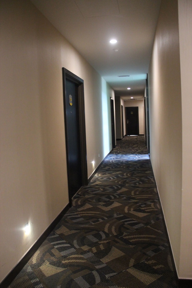 Memoire Hornbill Hotel