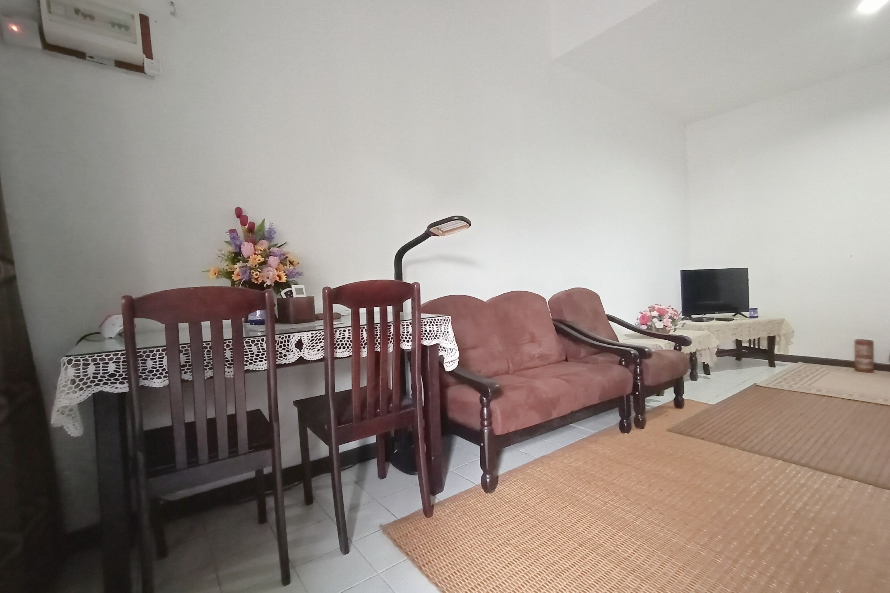 Oyo 90204 Emma Bdc Homestay