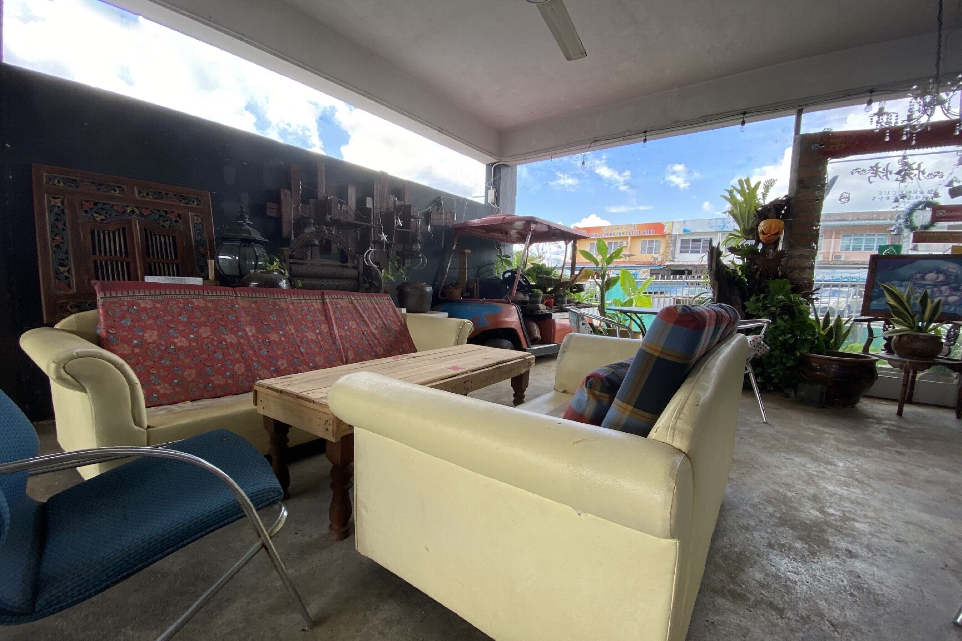 Oyo Home 90295 Beacon Homestay Kuching