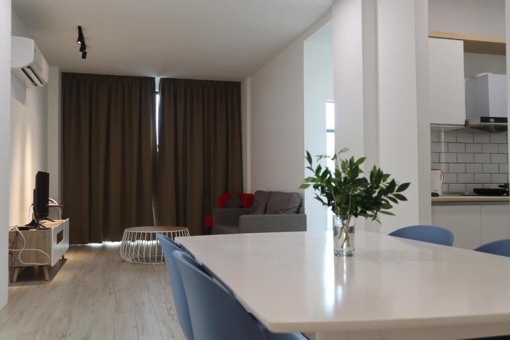 Zen66 Roxy Serviced Apartment