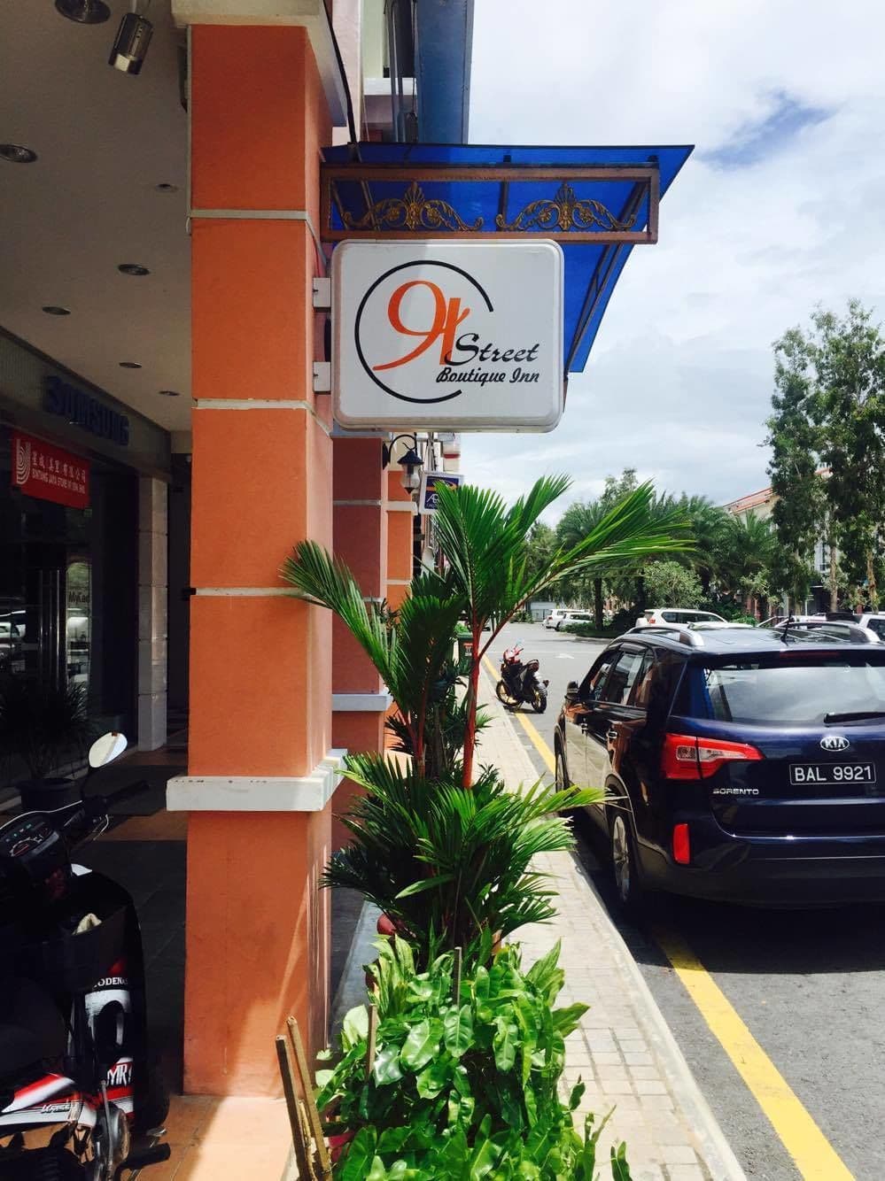 91 Street Boutique Inn