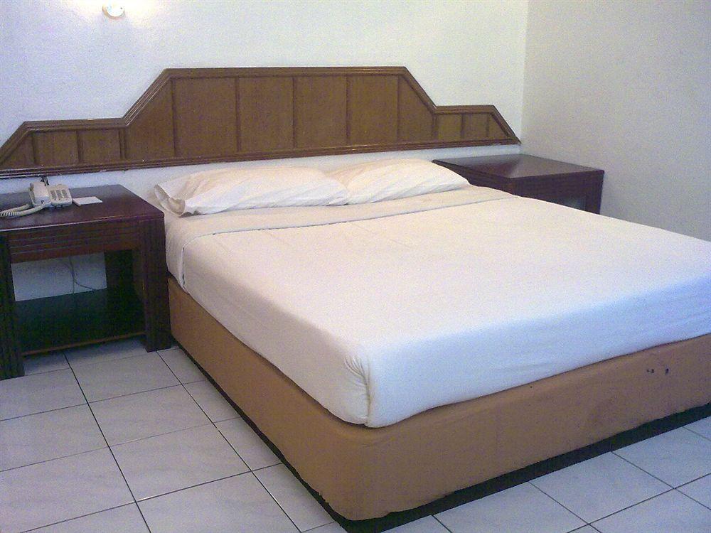 Palace Inn