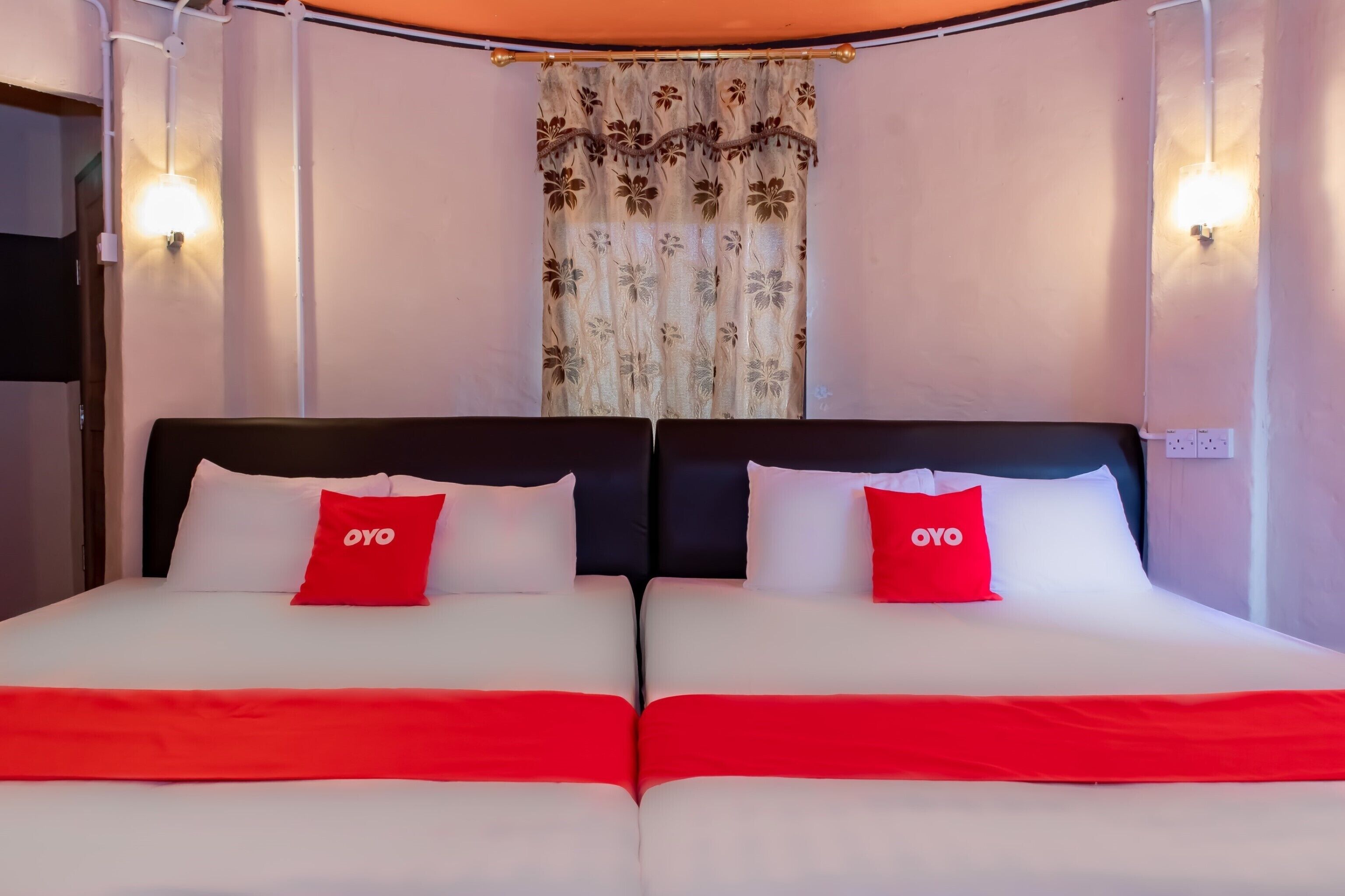Iftitah Restaurant & Resort by Oyo Rooms
