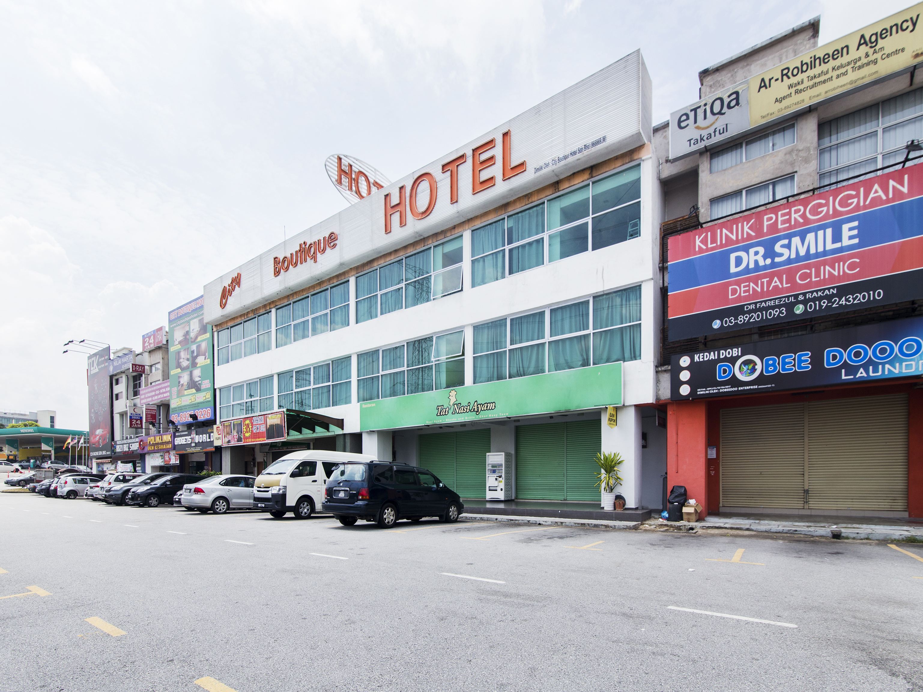 City Boutique Hotel by OYO Rooms