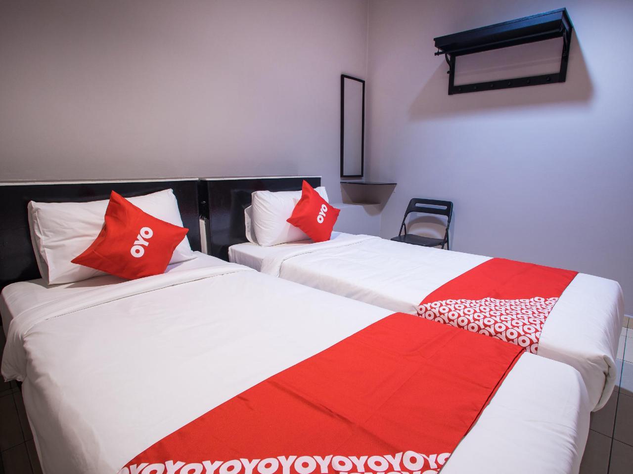 Avatarr Hotel by OYO Rooms