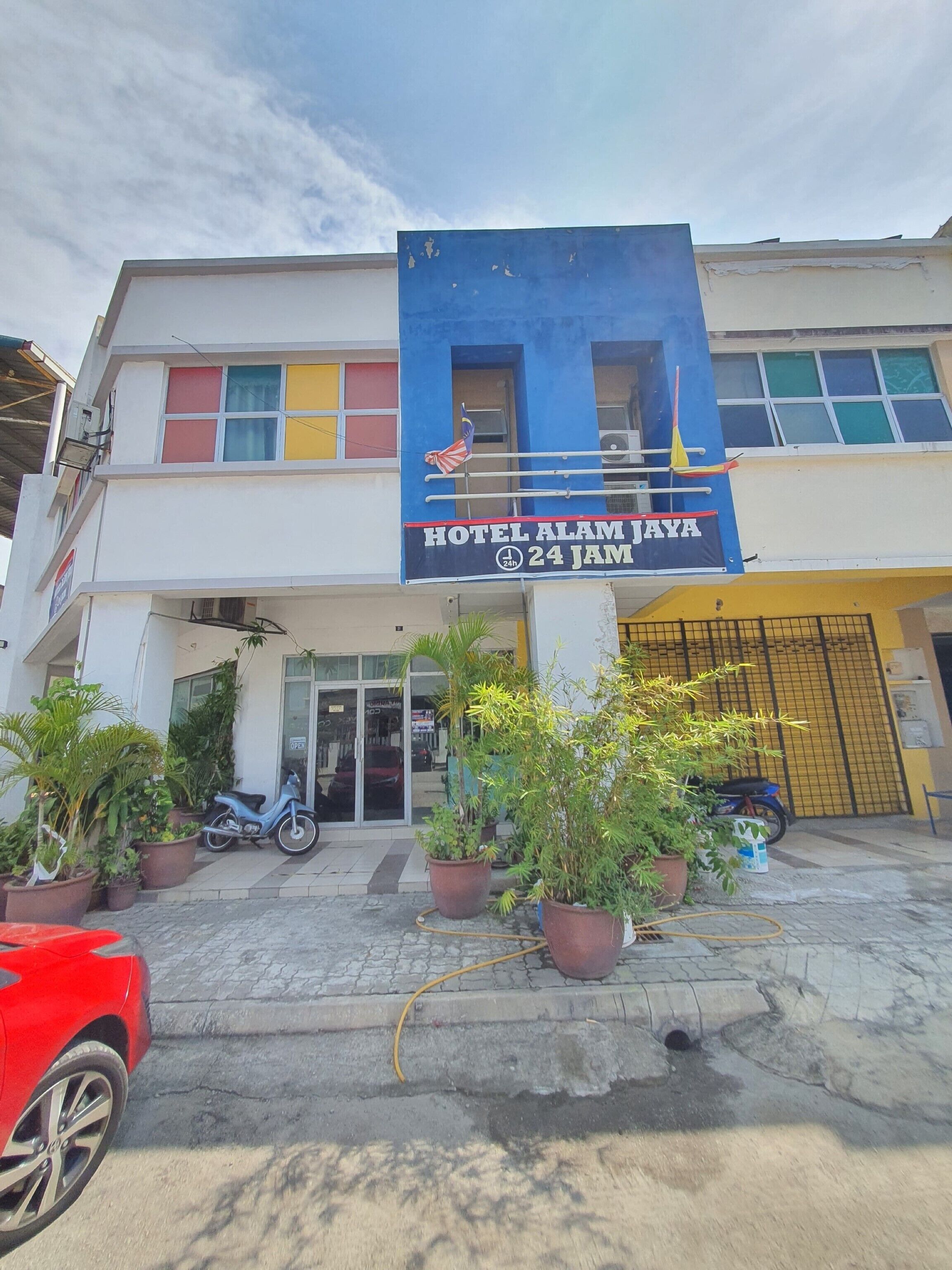 Hotel Alam Jaya by OYO Rooms