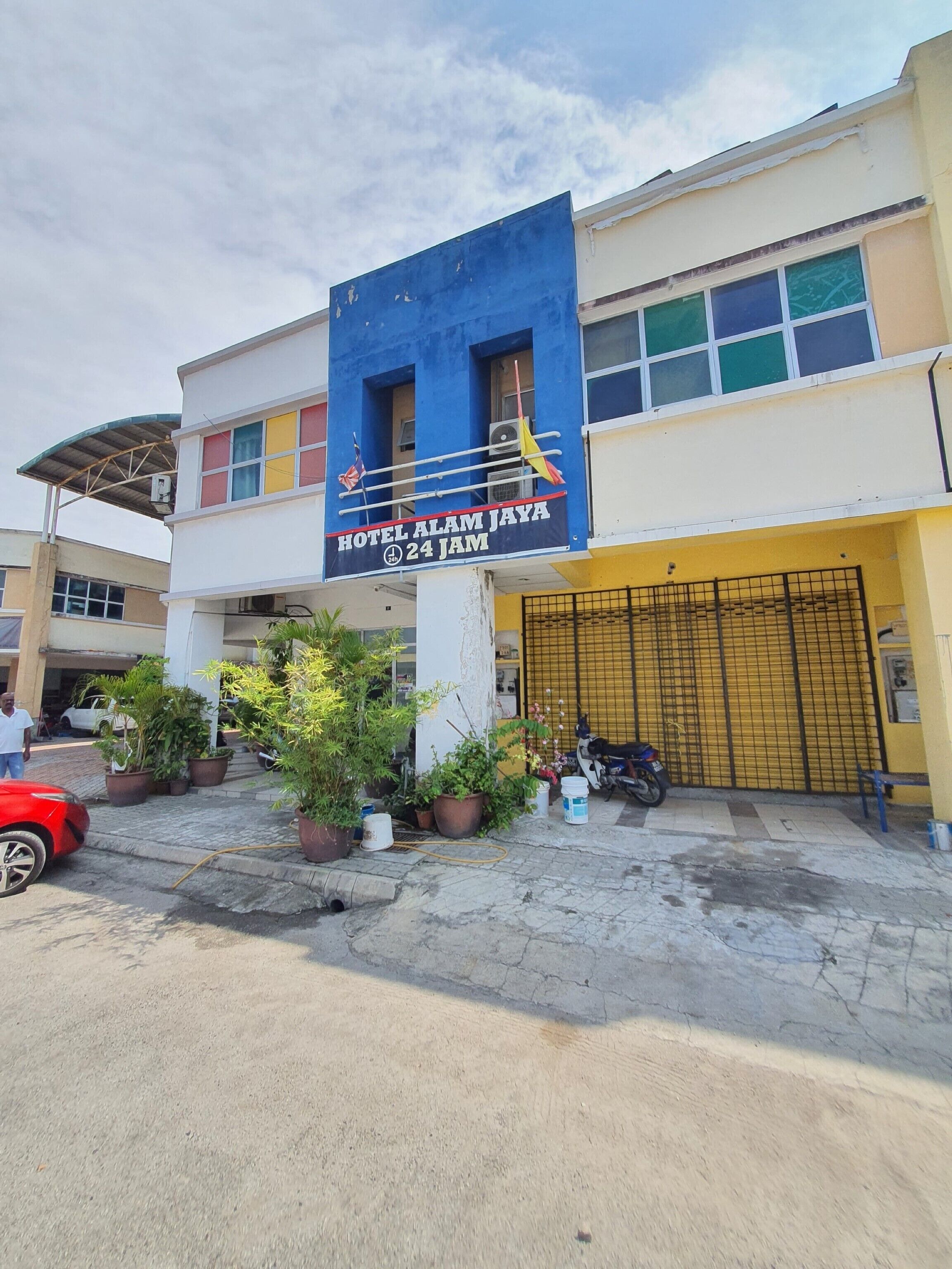 Hotel Alam Jaya by OYO Rooms