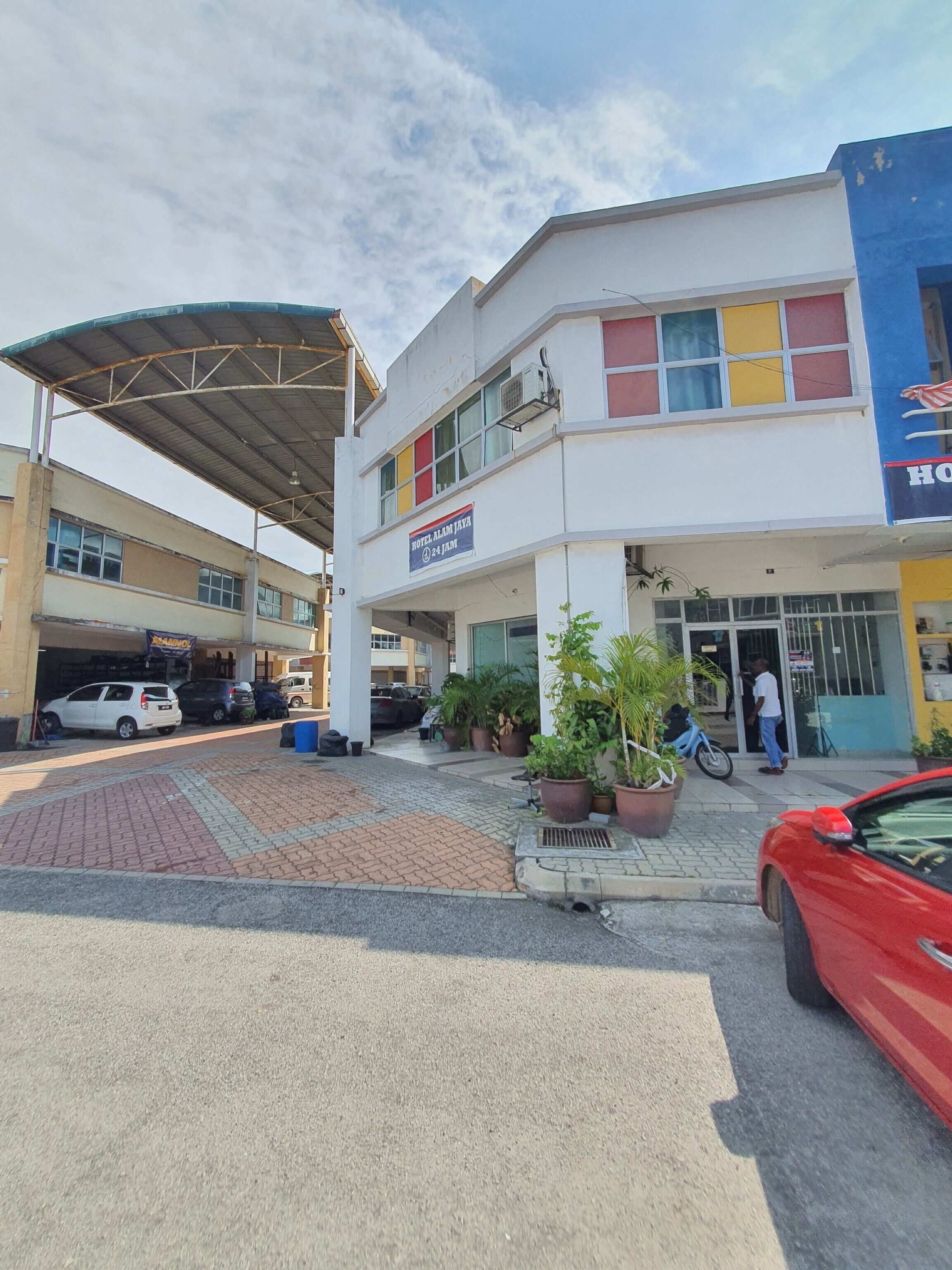 Hotel Alam Jaya by OYO Rooms