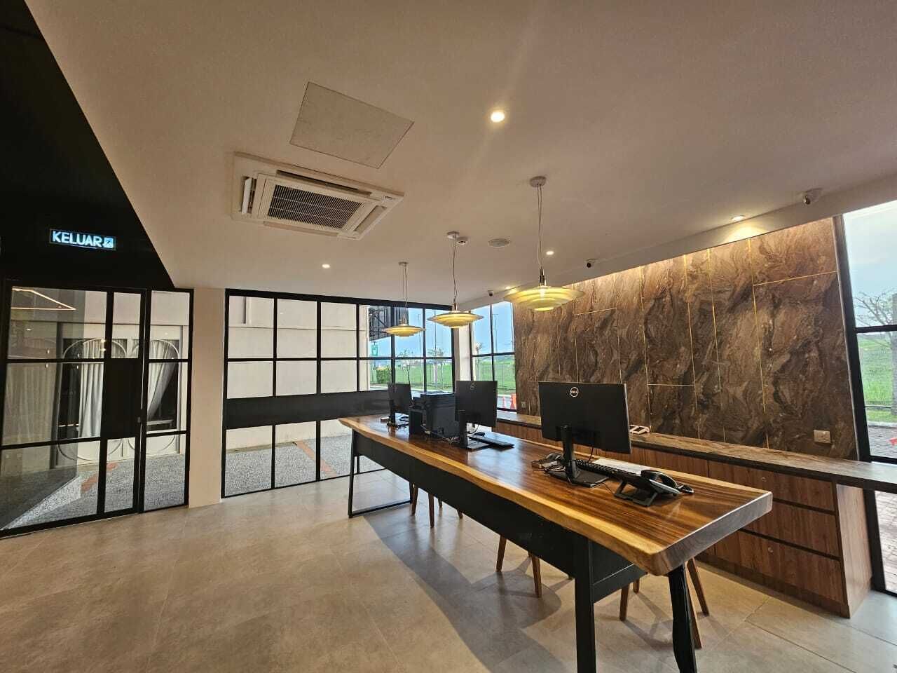 Le'genda Hotel