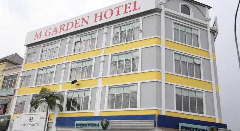 M Garden Hotel