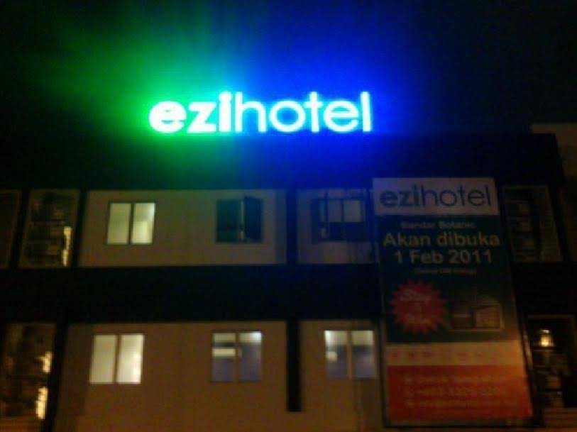 Ezi Hotel