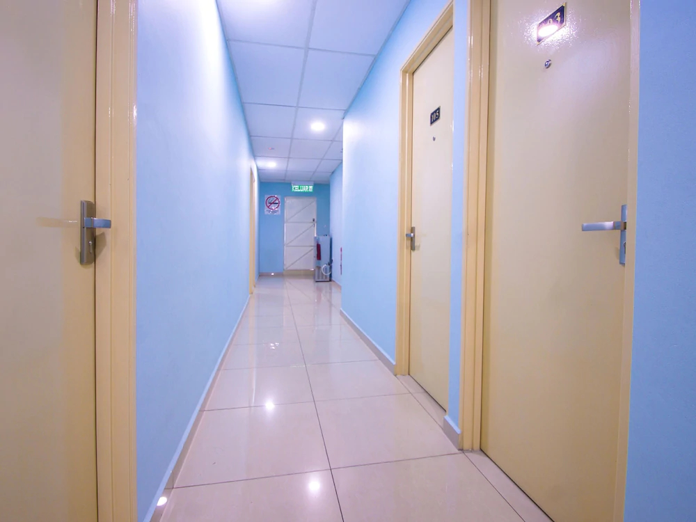 Hotel 22 Northport by OYO Rooms