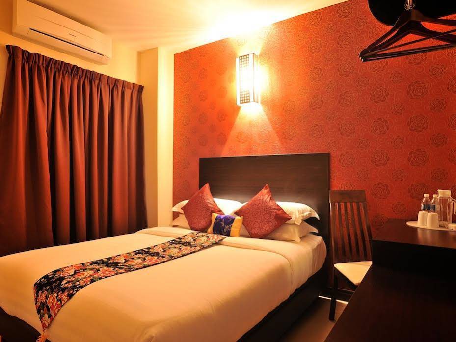 Sea Lion Hotel