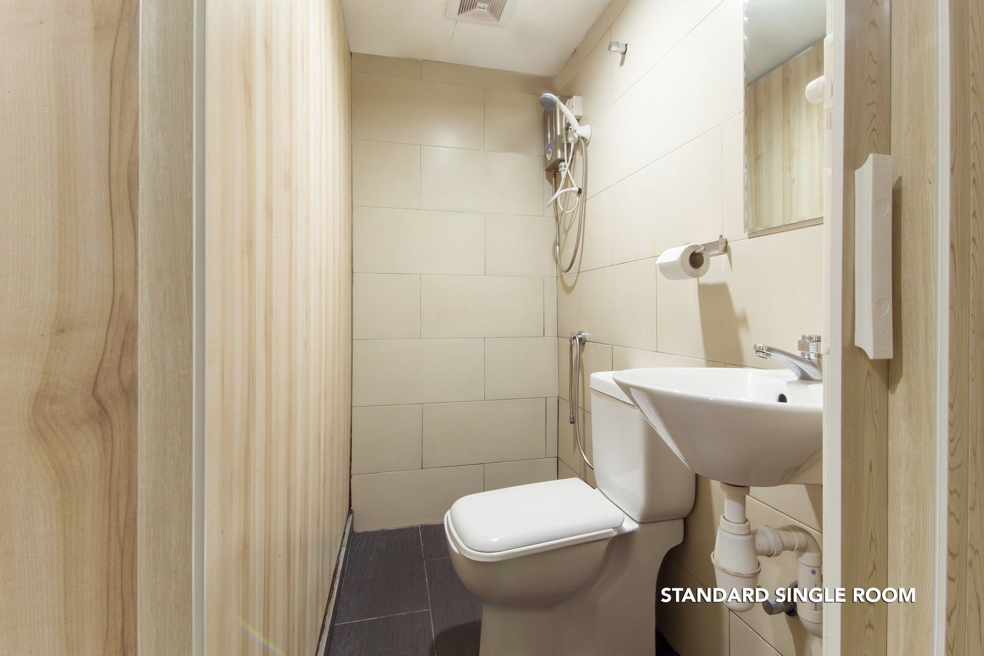 33 Star Hotel