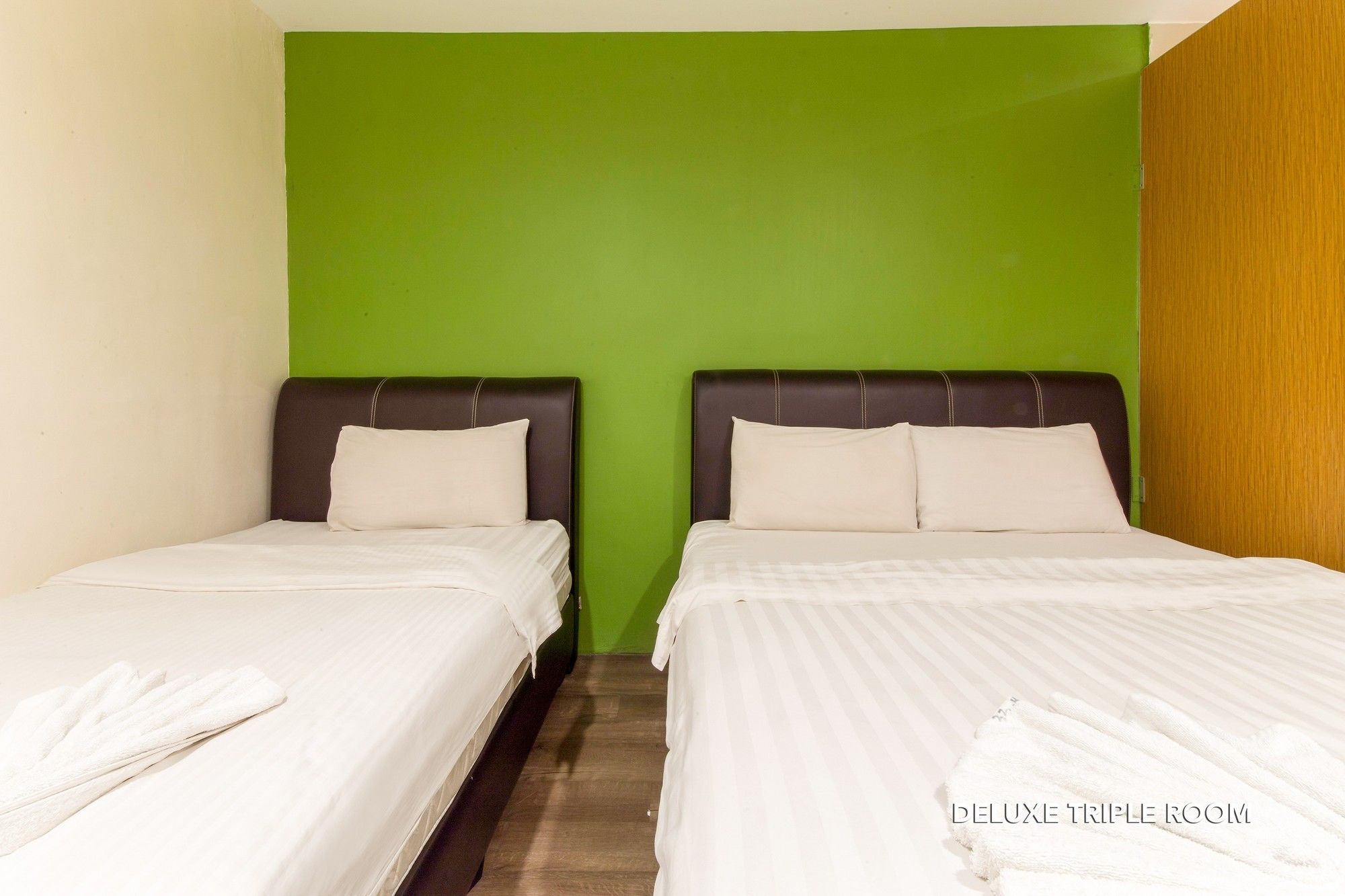 33 Star Hotel