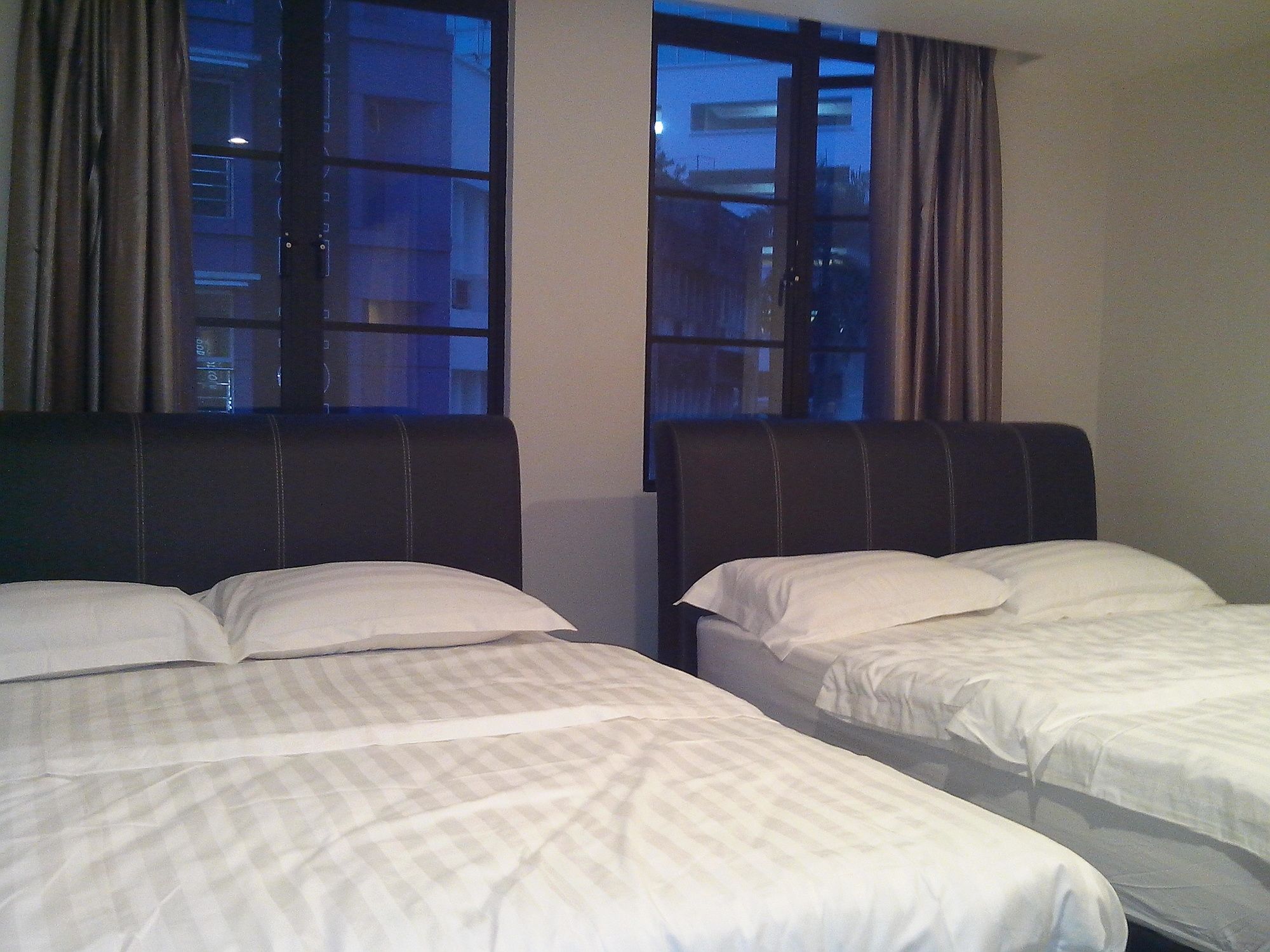 33 Star Hotel