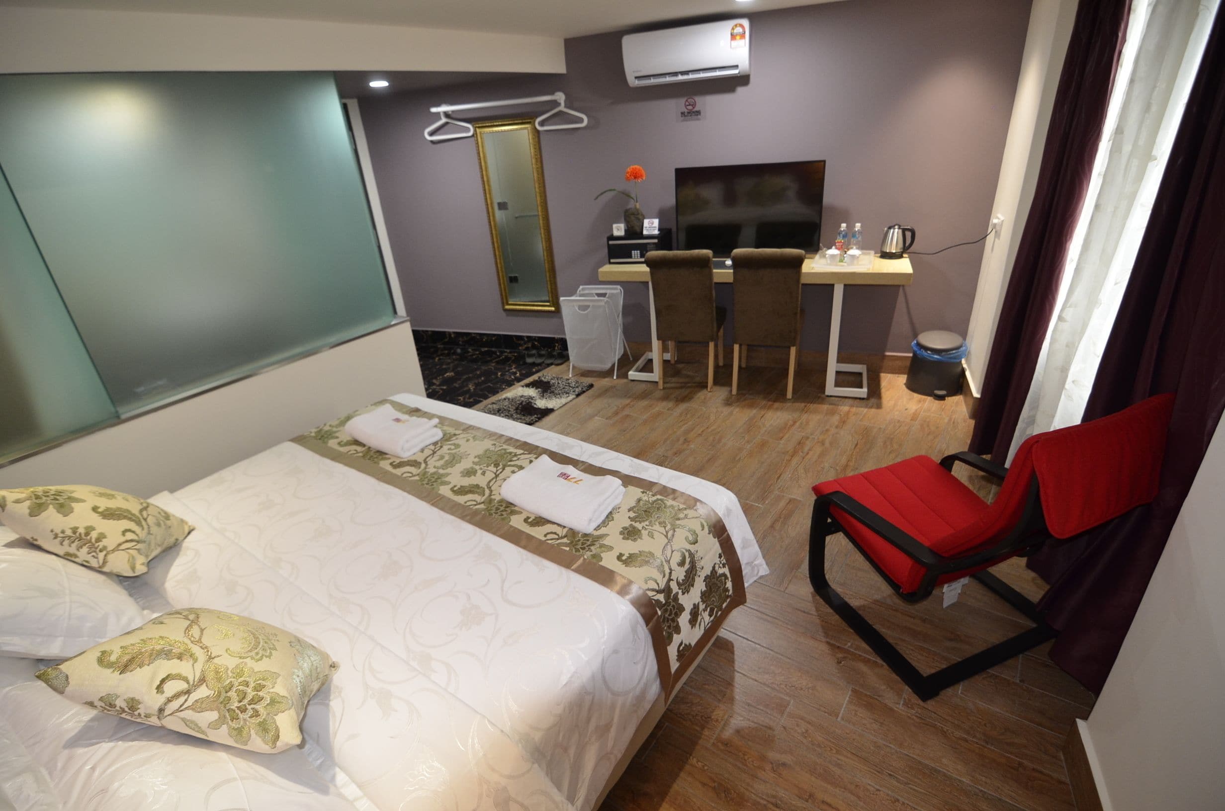 77 Boutique Hotel