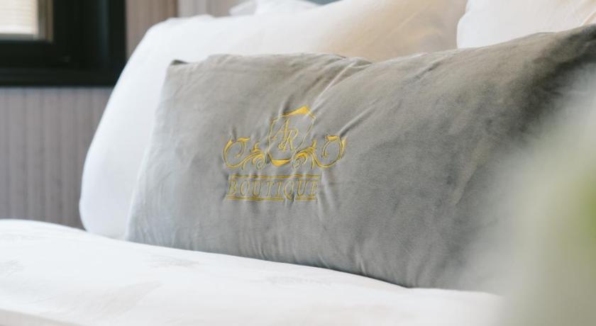 A&R Boutique Hotel