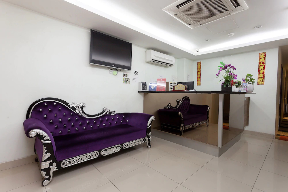 Amigo Hotel by Zen Rooms