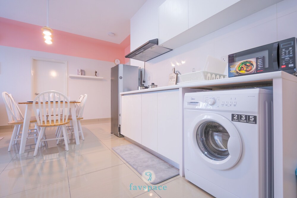 Arte Plus by FavSpace