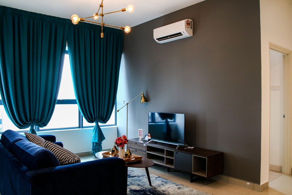 Arte Plus by Victoria Home