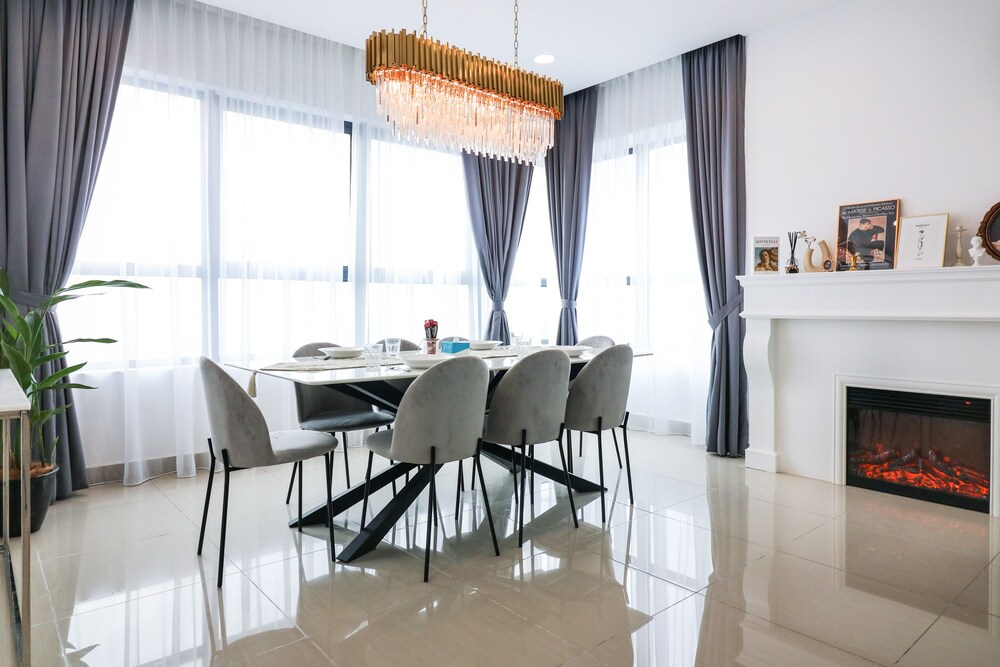 Arte Plus by Victoria Home