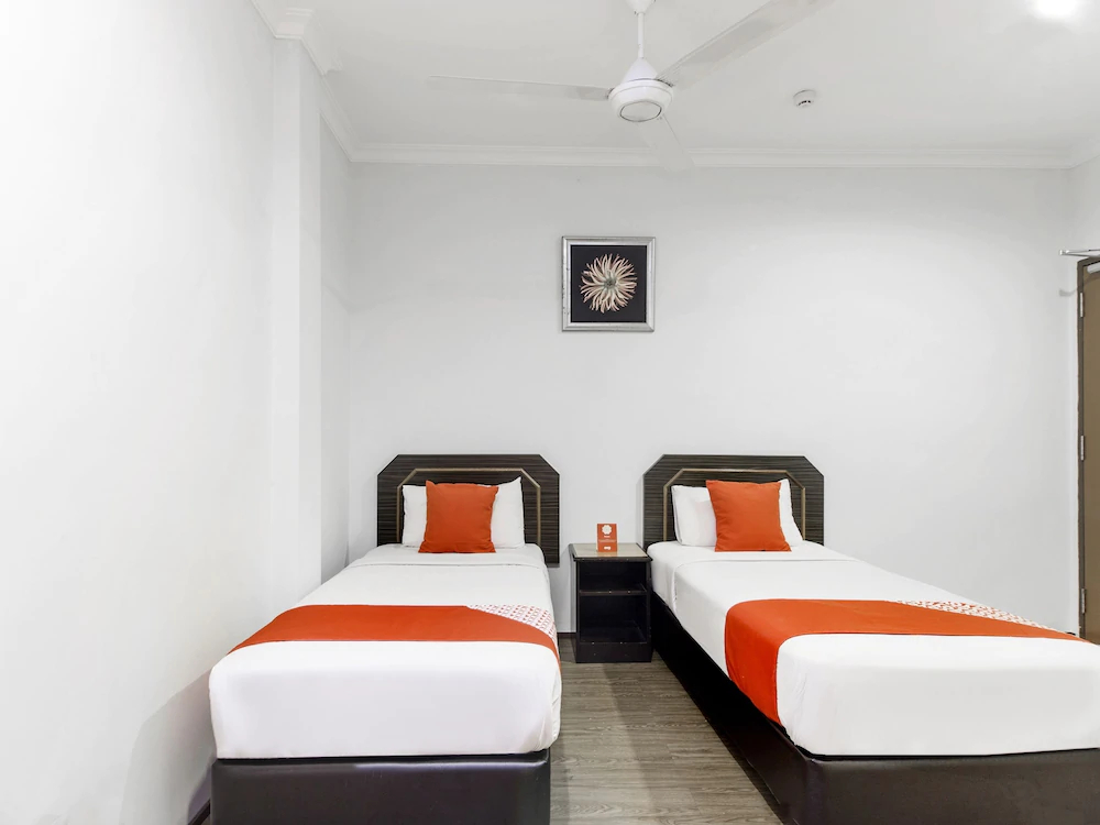 Buddys Hotel by OYO Rooms