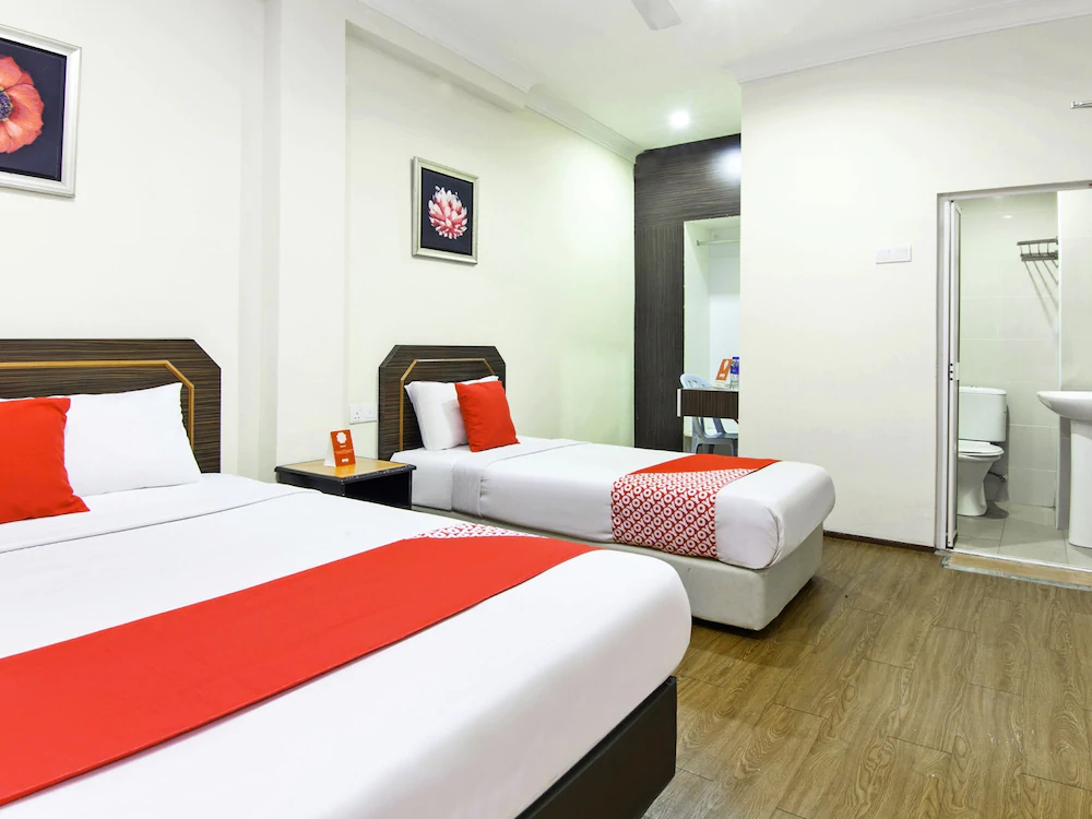 Buddys Hotel by OYO Rooms