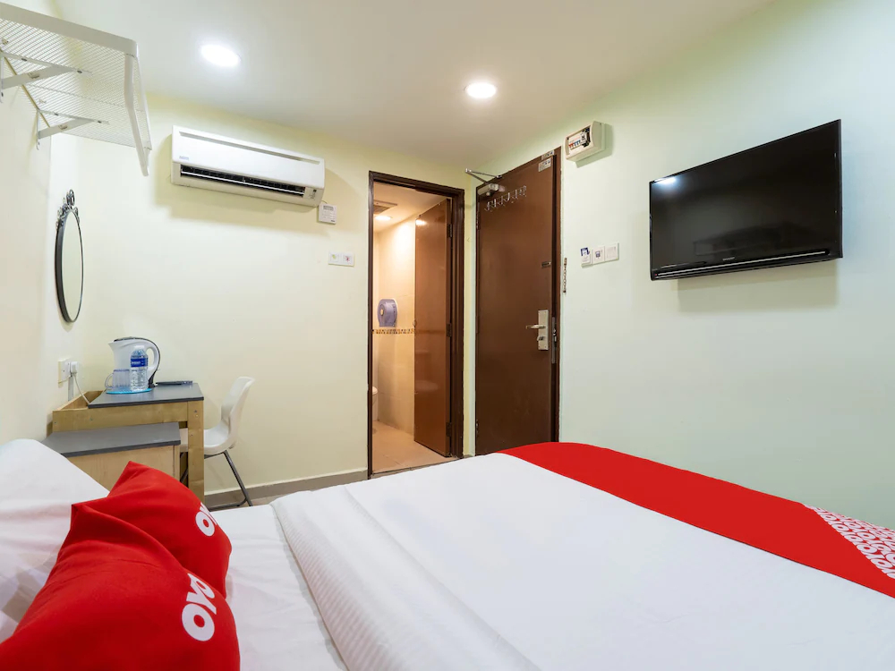 Budget Star Hotel by OYO Rooms