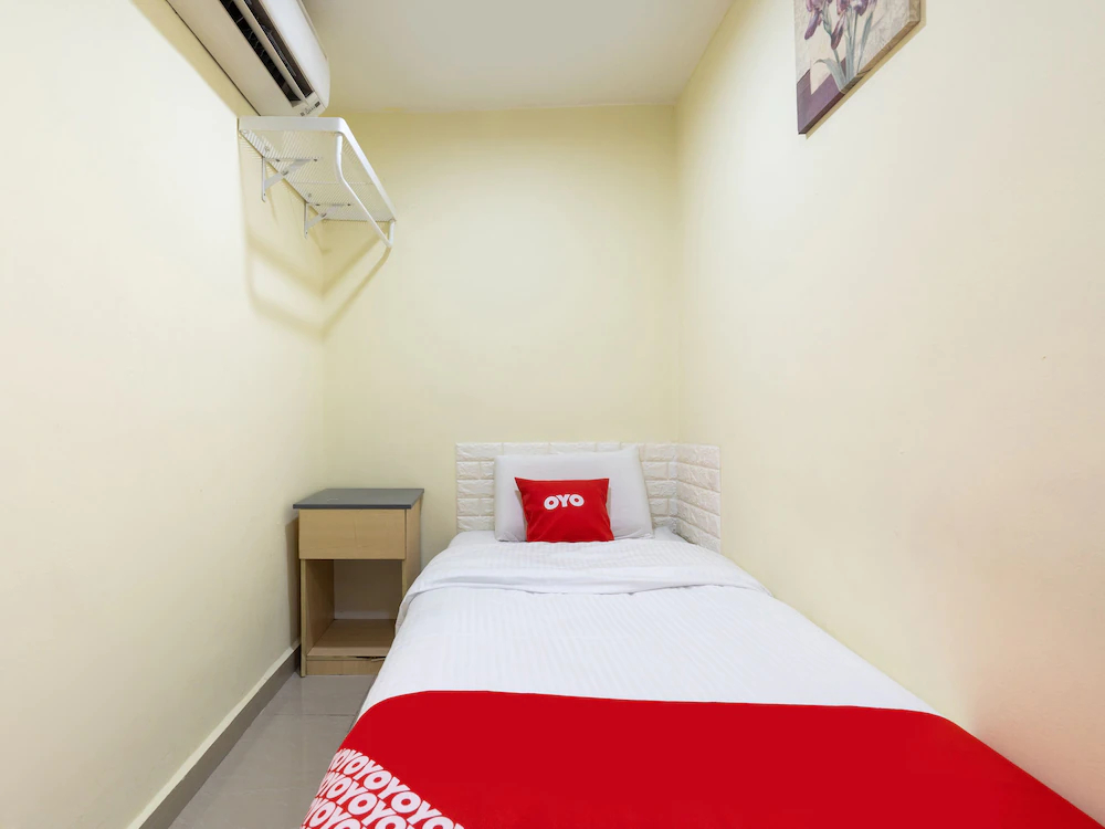 Budget Star Hotel by OYO Rooms